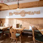 Privatunterkunft Berggasthof Geislerhof Tux
