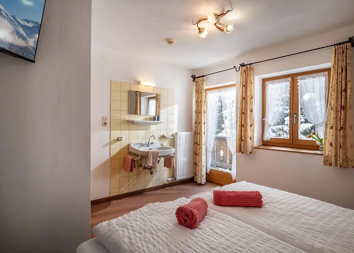 Homestay Berggasthof Geislerhof