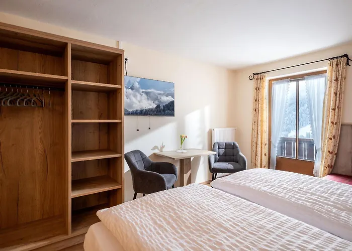 Berggasthof Geislerhof Homestay